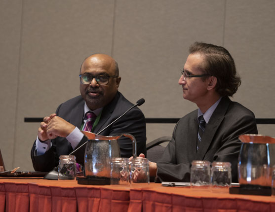 Image: Doctors at table presenting